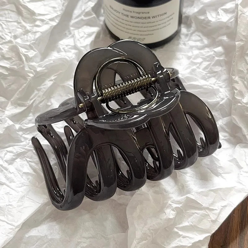 Elegant Multi-Layer Hair Claw – Distinctive Design for Refined Women