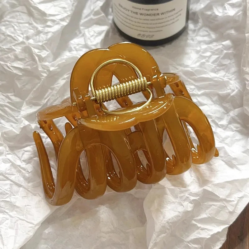 Elegant Multi-Layer Hair Claw – Distinctive Design for Refined Women